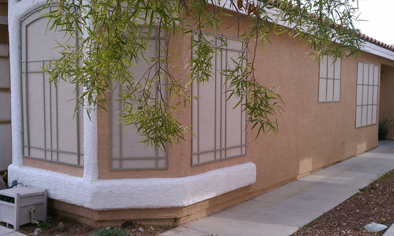 EC Solar Screens & Doors